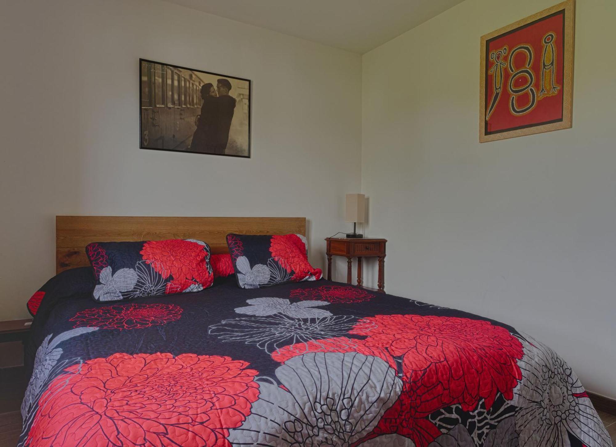 Le Logis D'Emeric Avec Paisible Jardin Clos&Arbore Loches Eksteriør billede